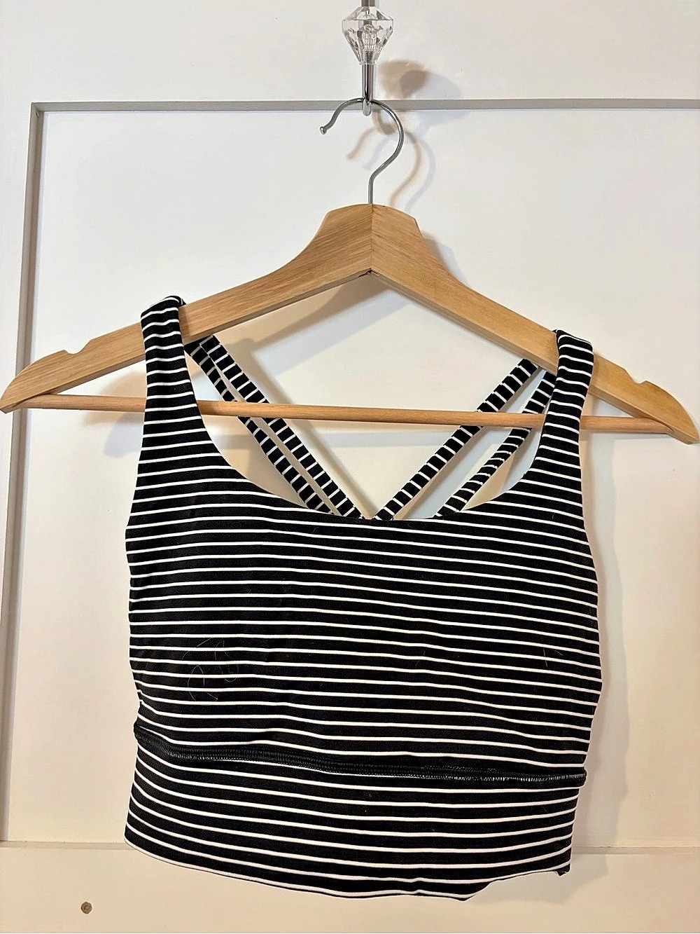 BNWT Lululemon Energy Bra Long Line in Black & White Stripe - size 4
